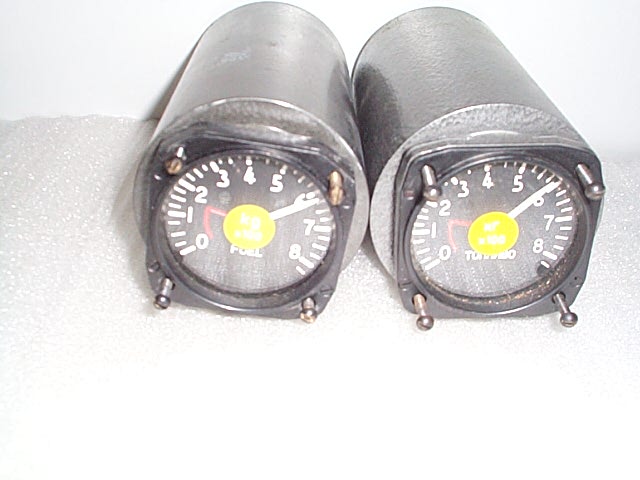 lun1671-02-8_-fuel-quantity-gauge